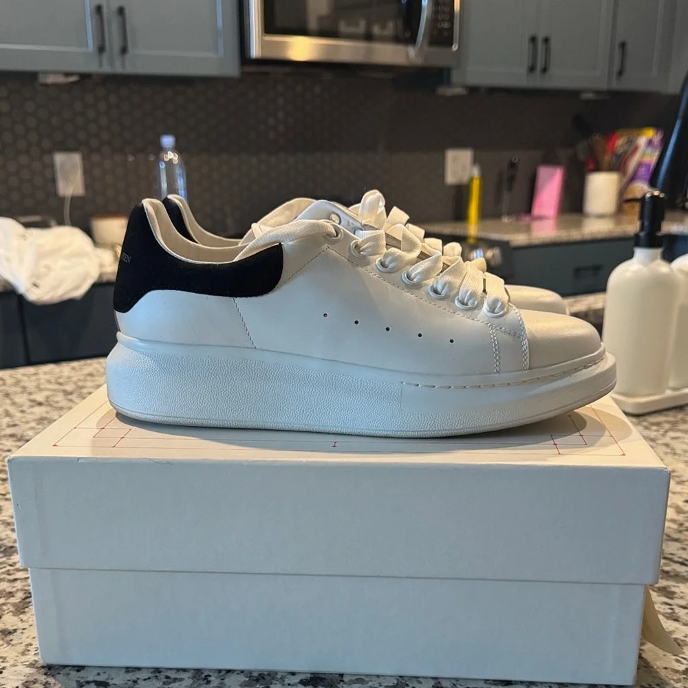 Alexander McQueen White and Black Sneakers - Picture 1 of 4